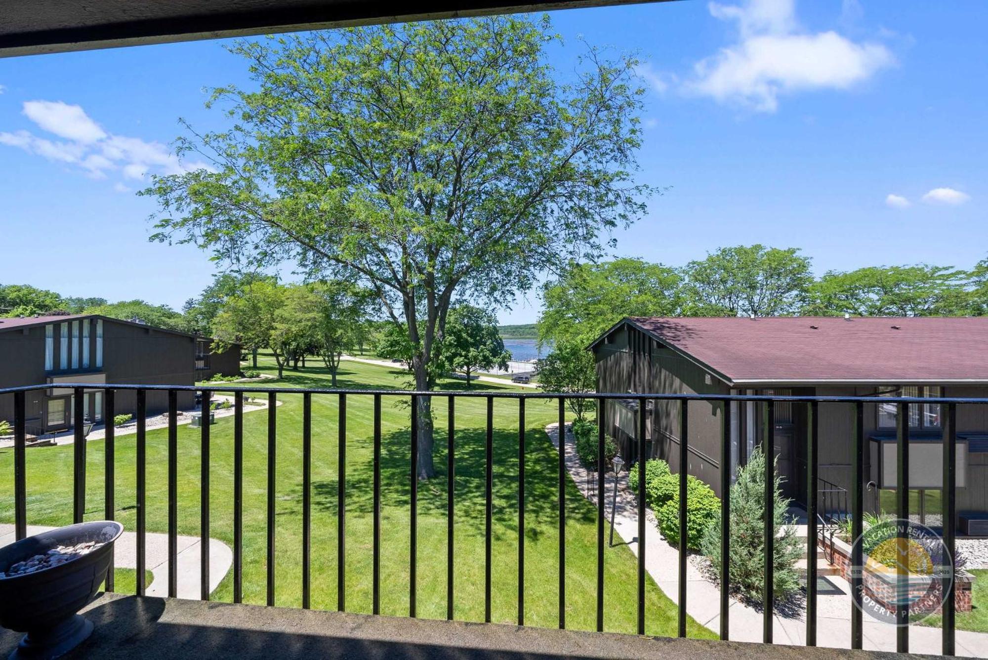 New Lake Como Condo With Lake Views Lake Geneva Buitenkant foto