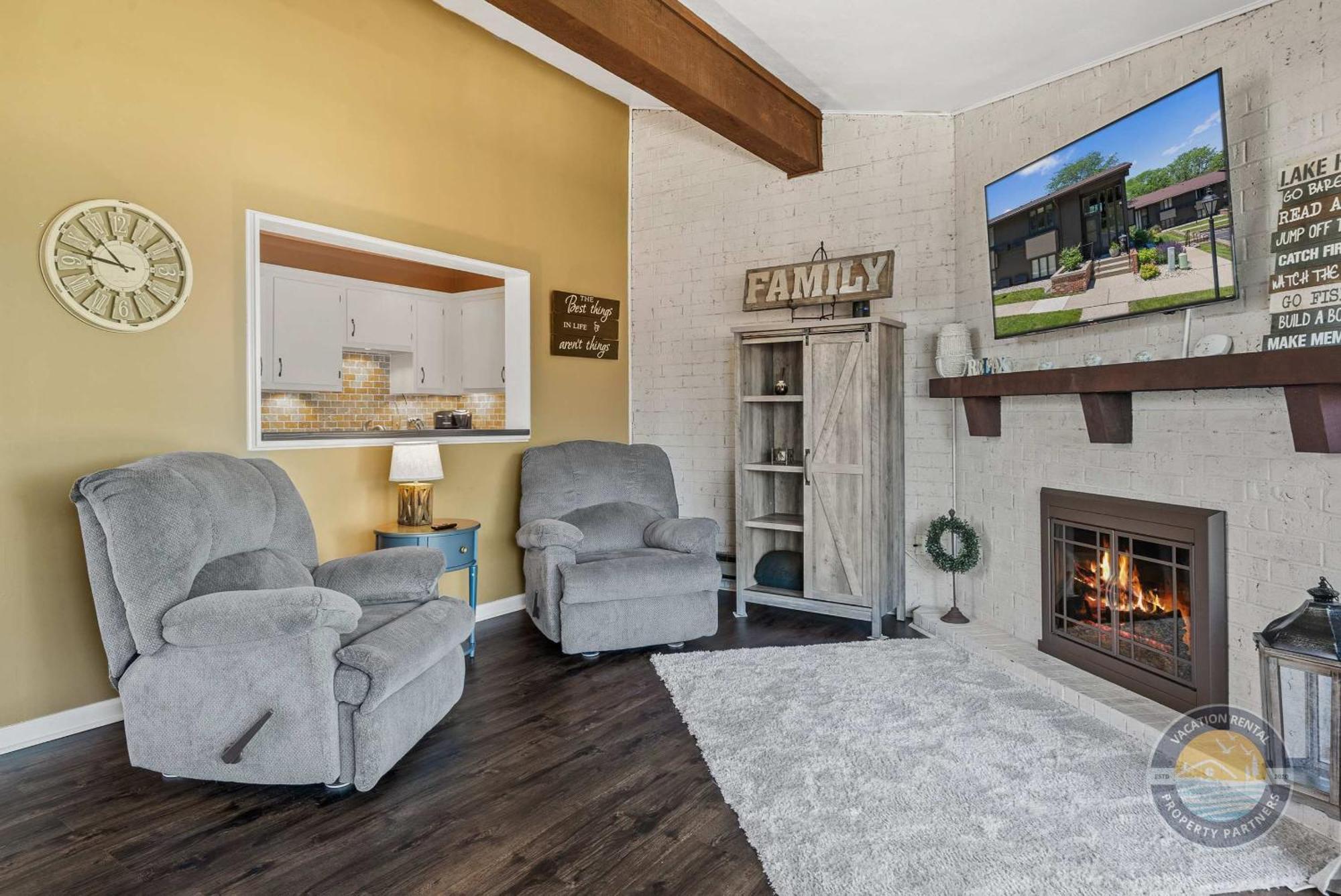 New Lake Como Condo With Lake Views Lake Geneva Buitenkant foto