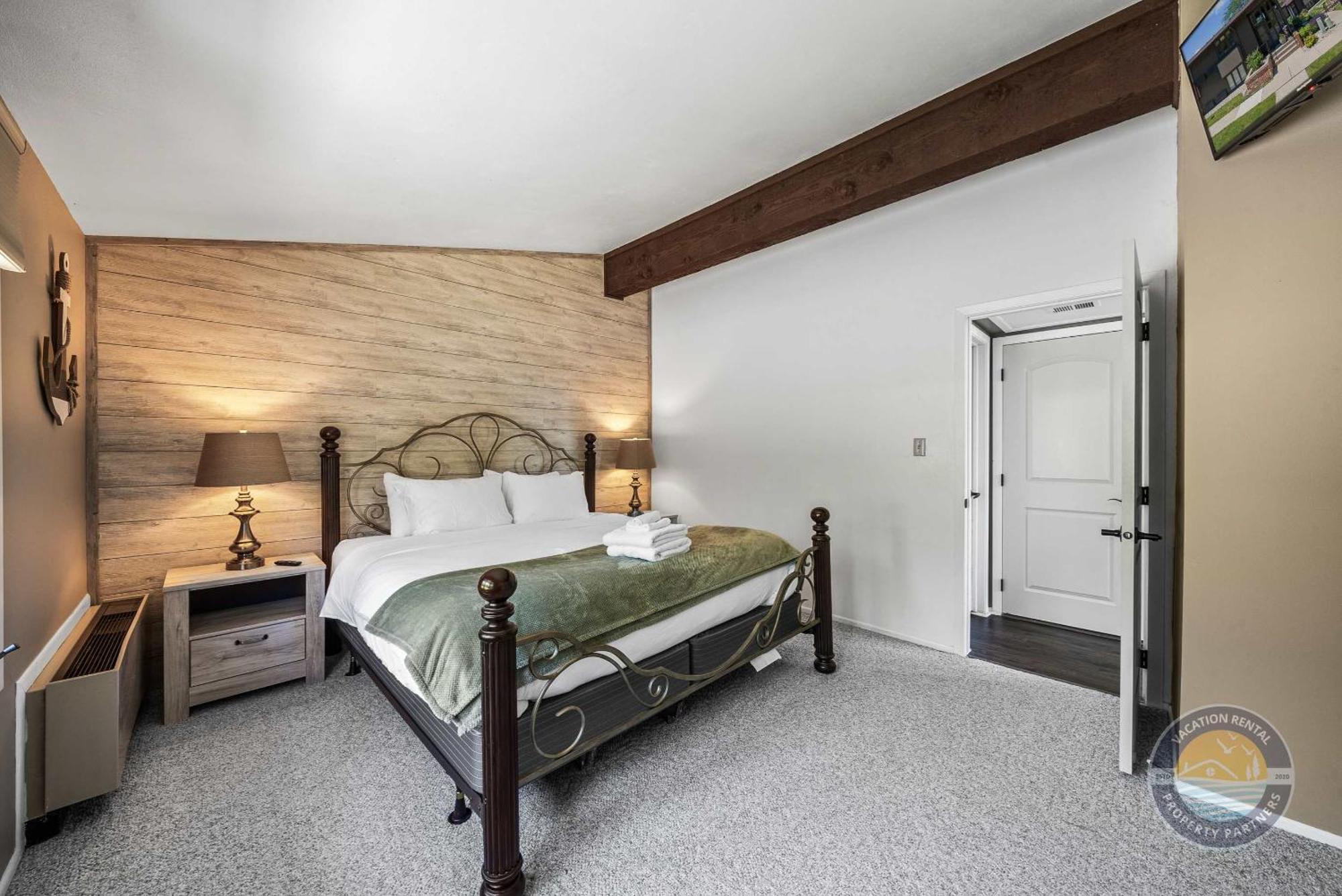 New Lake Como Condo With Lake Views Lake Geneva Buitenkant foto